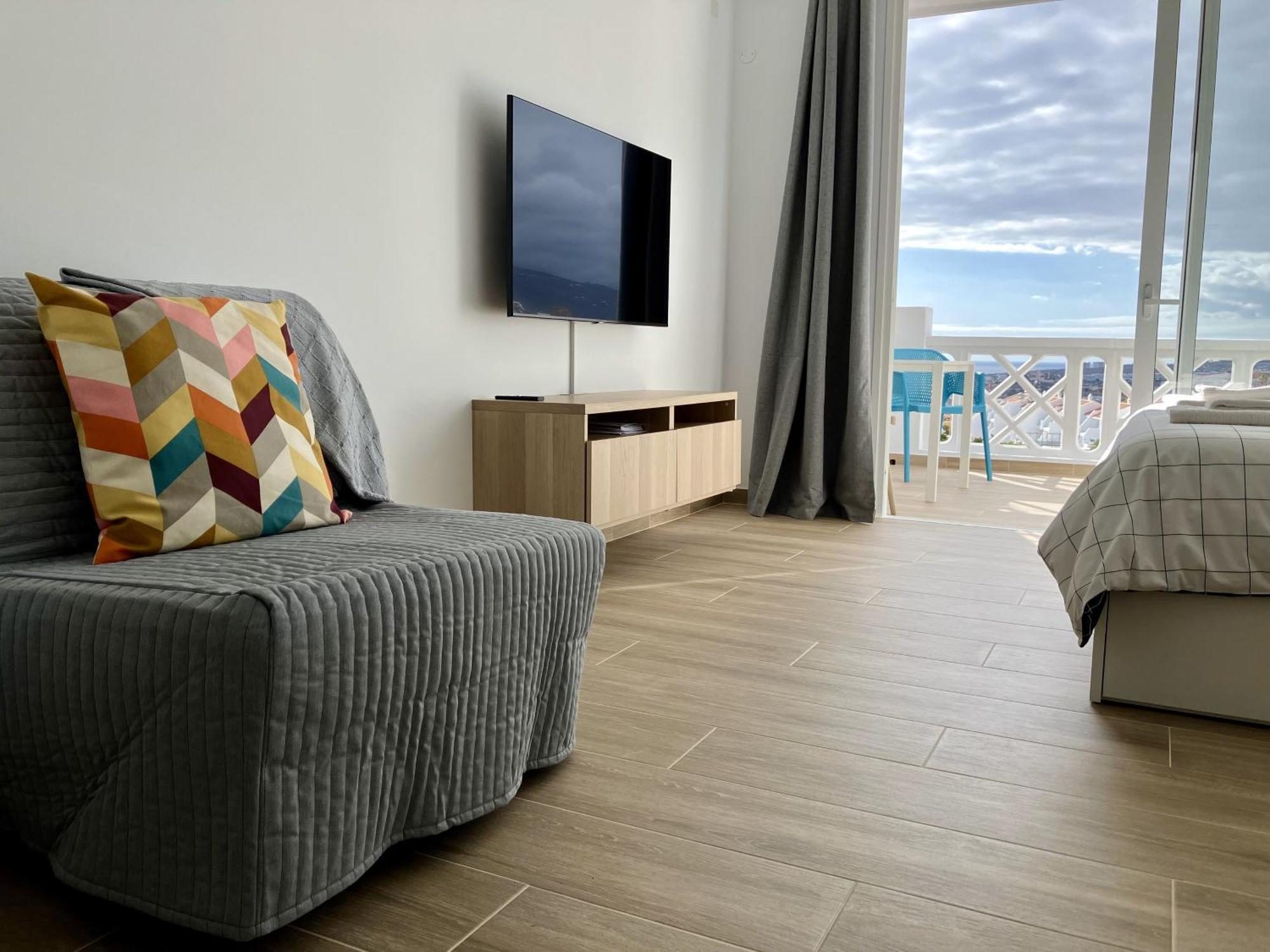 Costa Adeje - Modern Apartment With Terrace Views Of Ocean & Sunset Exterior photo